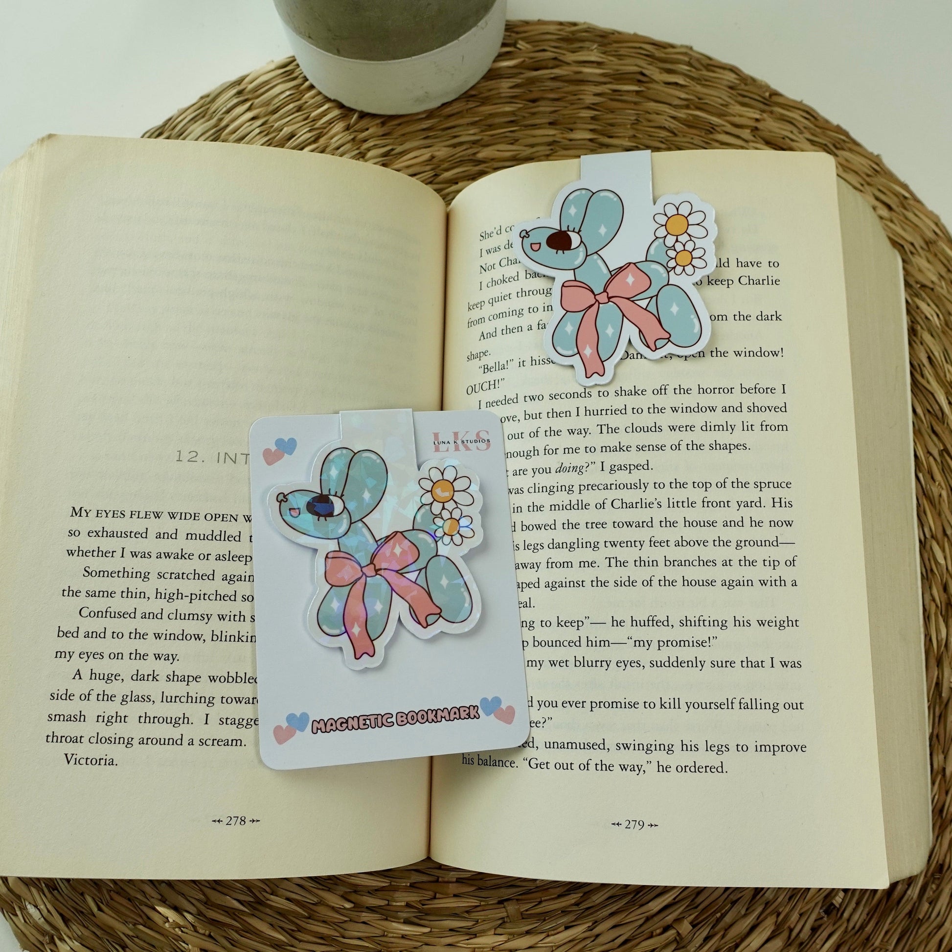 Daisy Dog Magnetic Bookmark