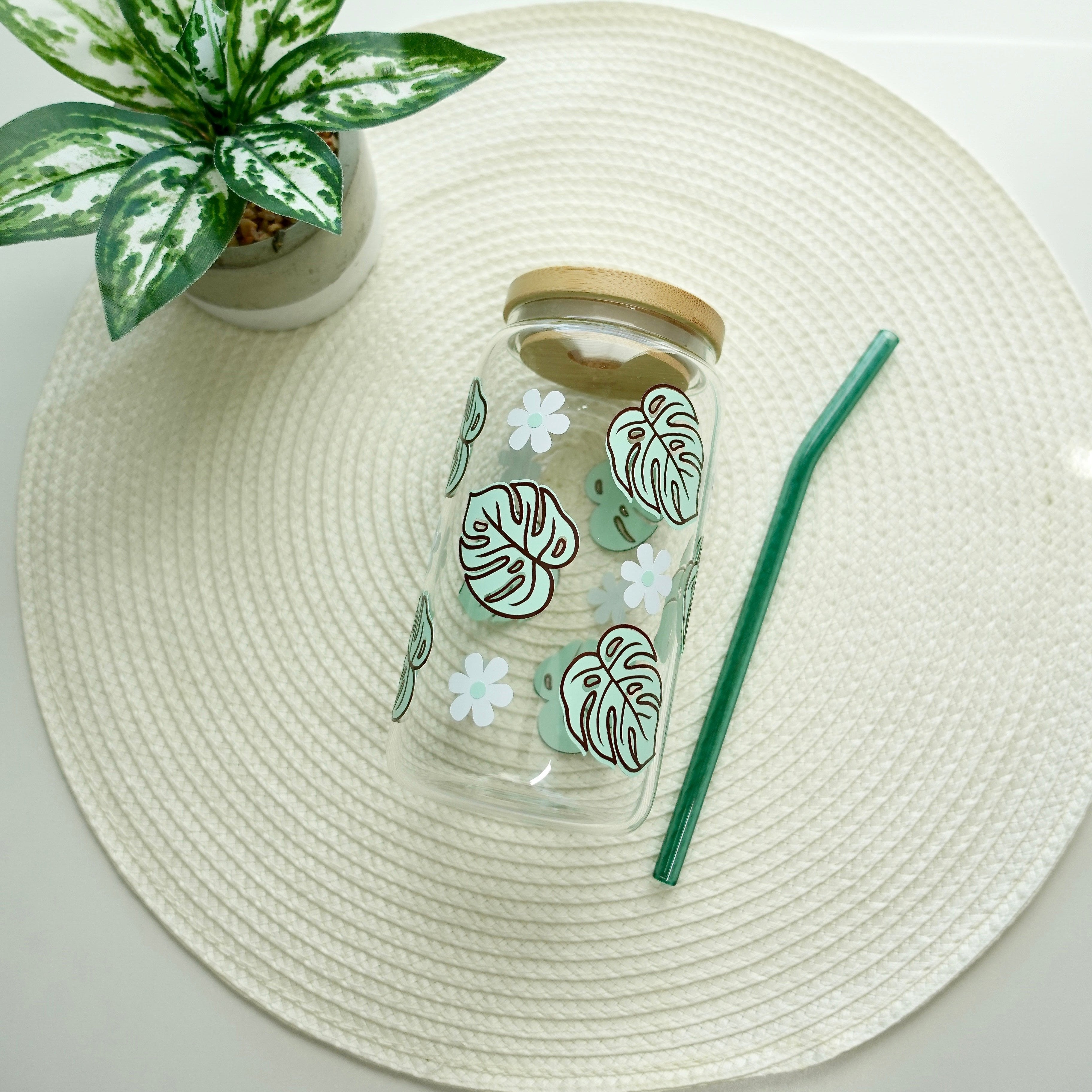 Monstera And Daisies 16 oz Glass Can Cup