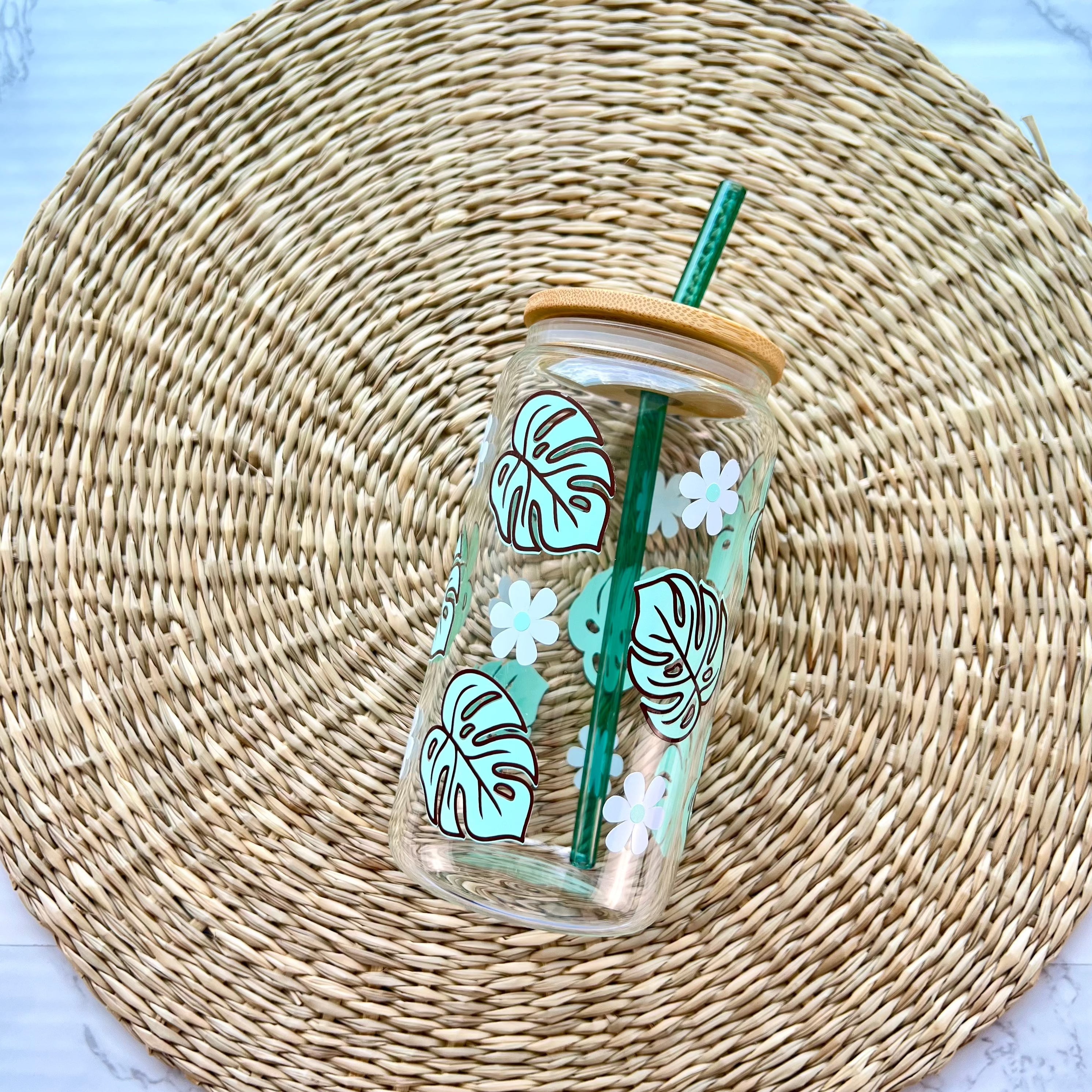Monstera And Daisies 16 oz Glass Can Cup